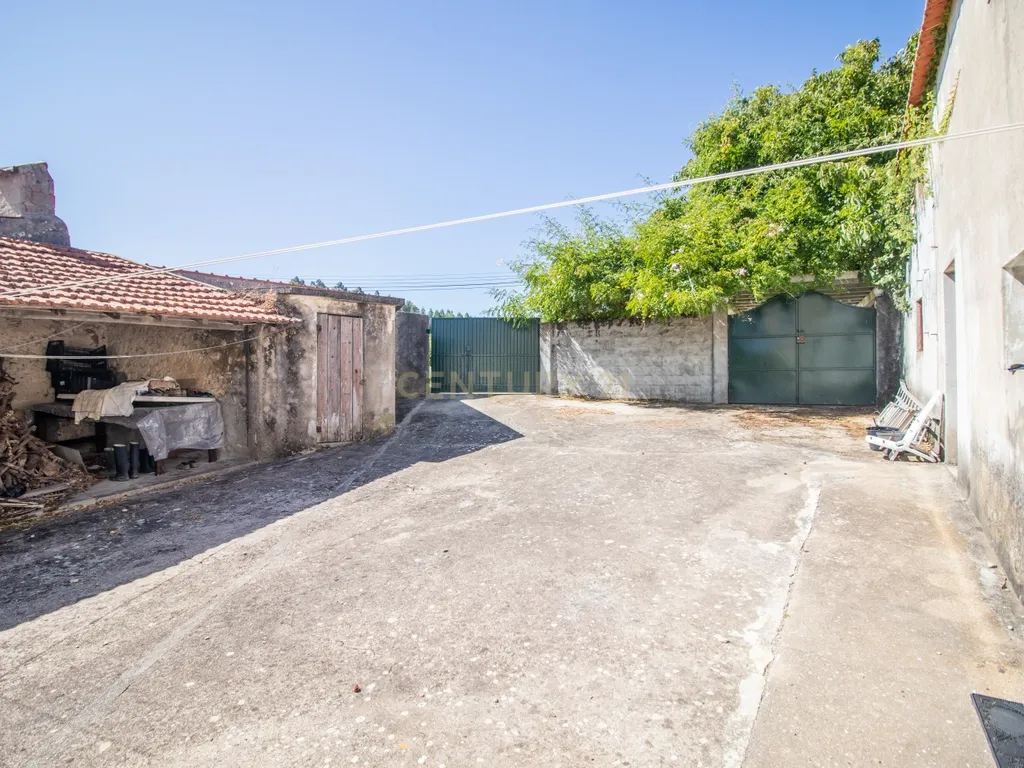 Casa antiga para recuperar com terreno e árvores de fruto, Alhadas, Figueira da Foz. - Image 25