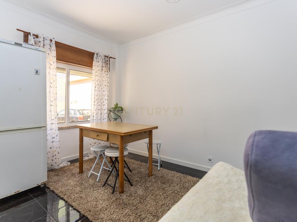 Oportunidade de investimento Apartamento T2 Amoreiras, Setúbal - Image 15