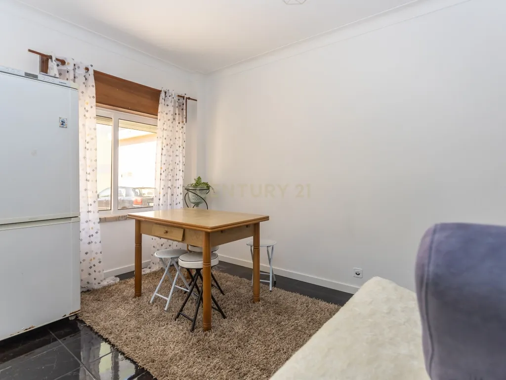 Oportunidade de investimento Apartamento T2 Amoreiras, Setúbal - Image 15