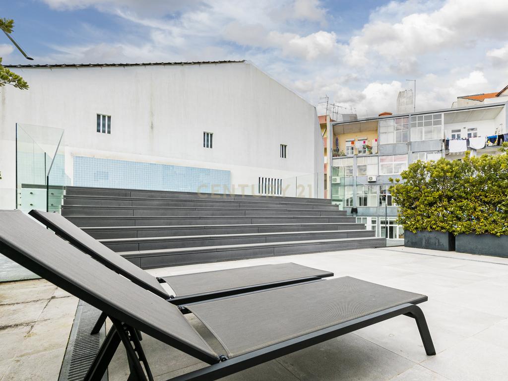 Apartamento T2 com terraço na Rua de Andaluz - Image 20