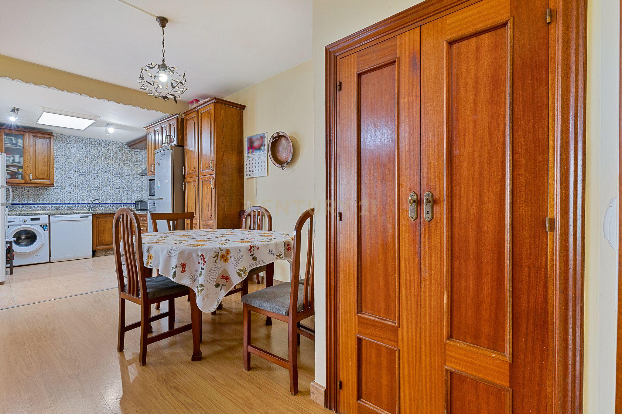 undefined - Image 8
