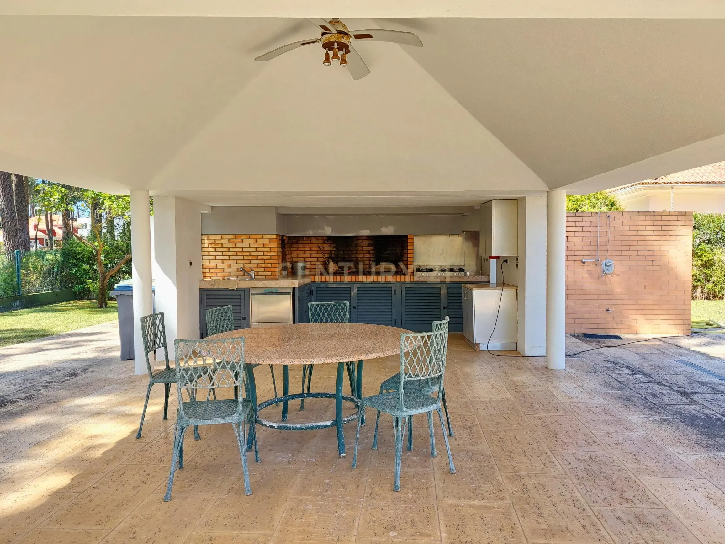 Moradia T4 | Grande terreno com 1760m2 | Piscina - Image 8