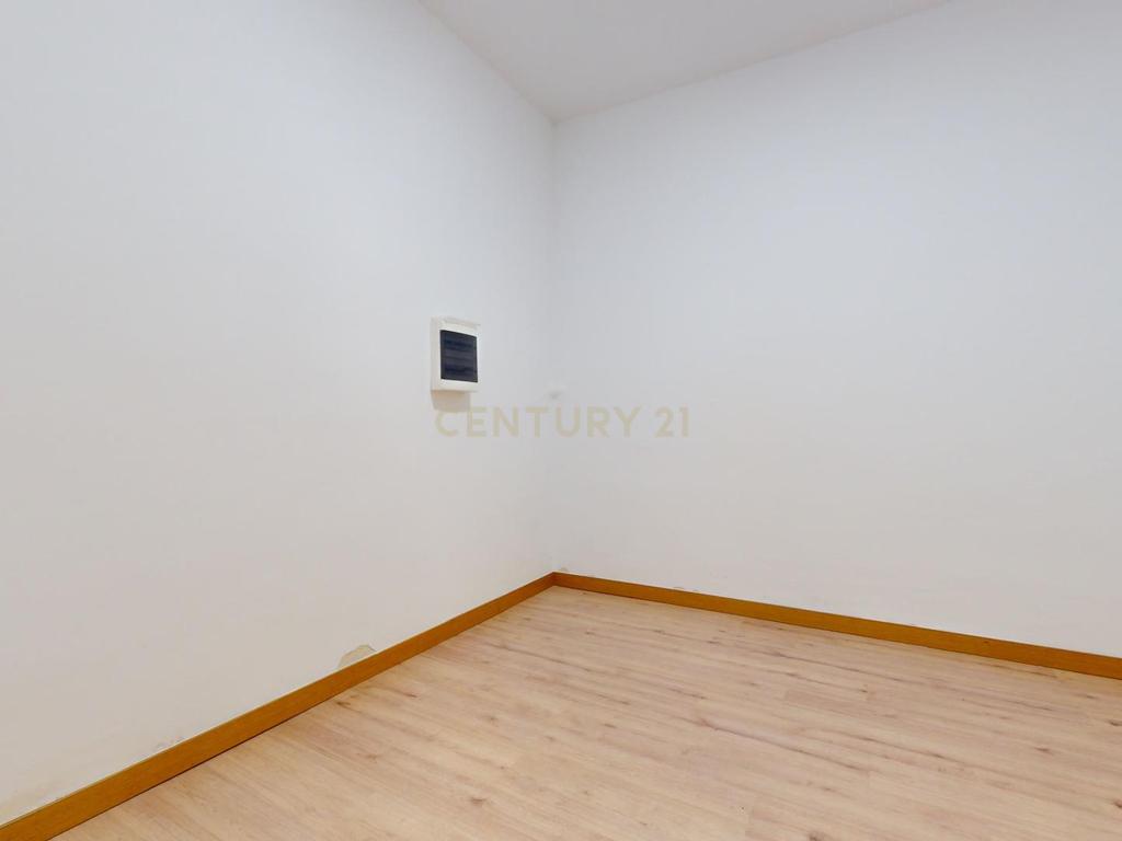 undefined - Image 30