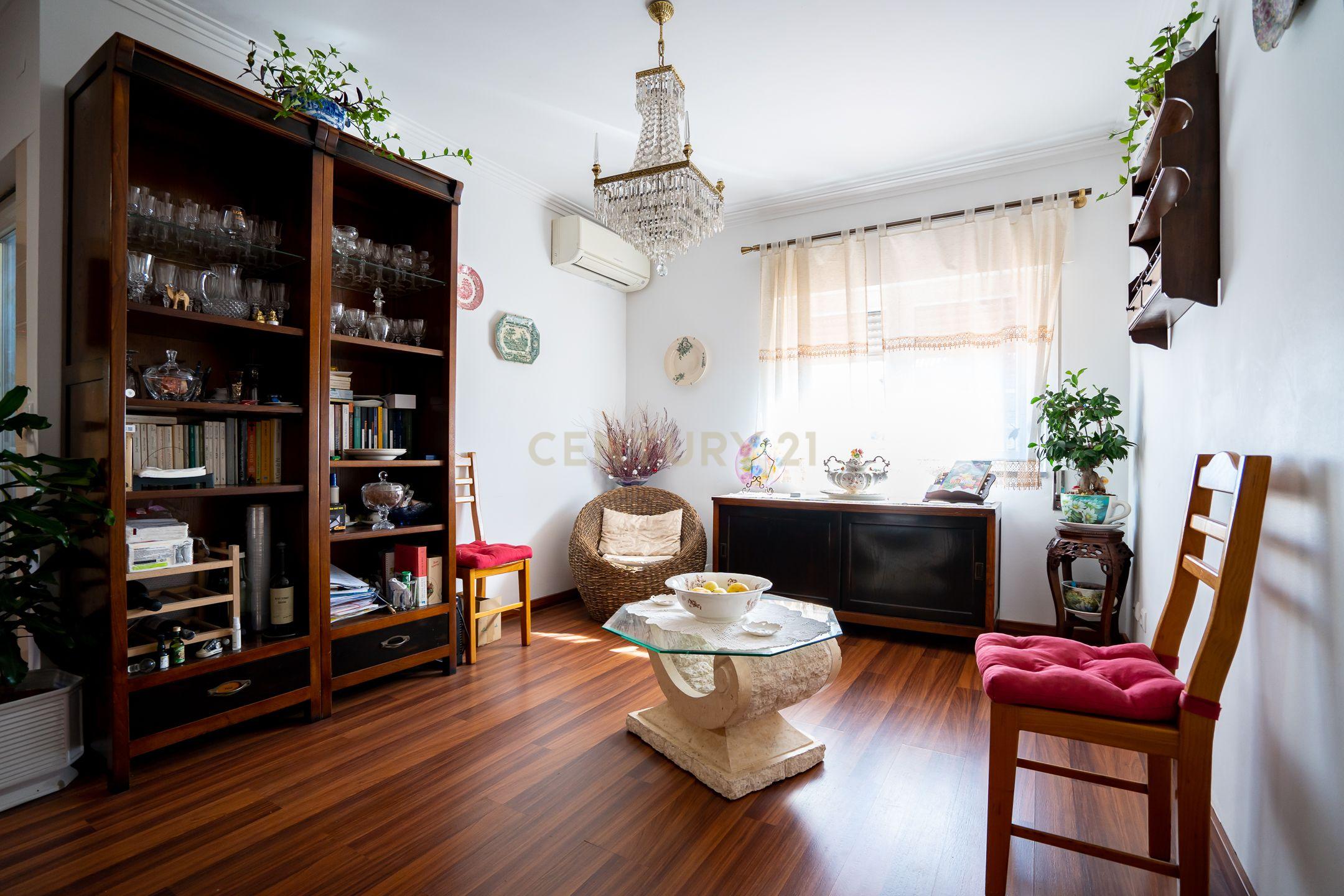 Moradia T3 Loures - Image 9