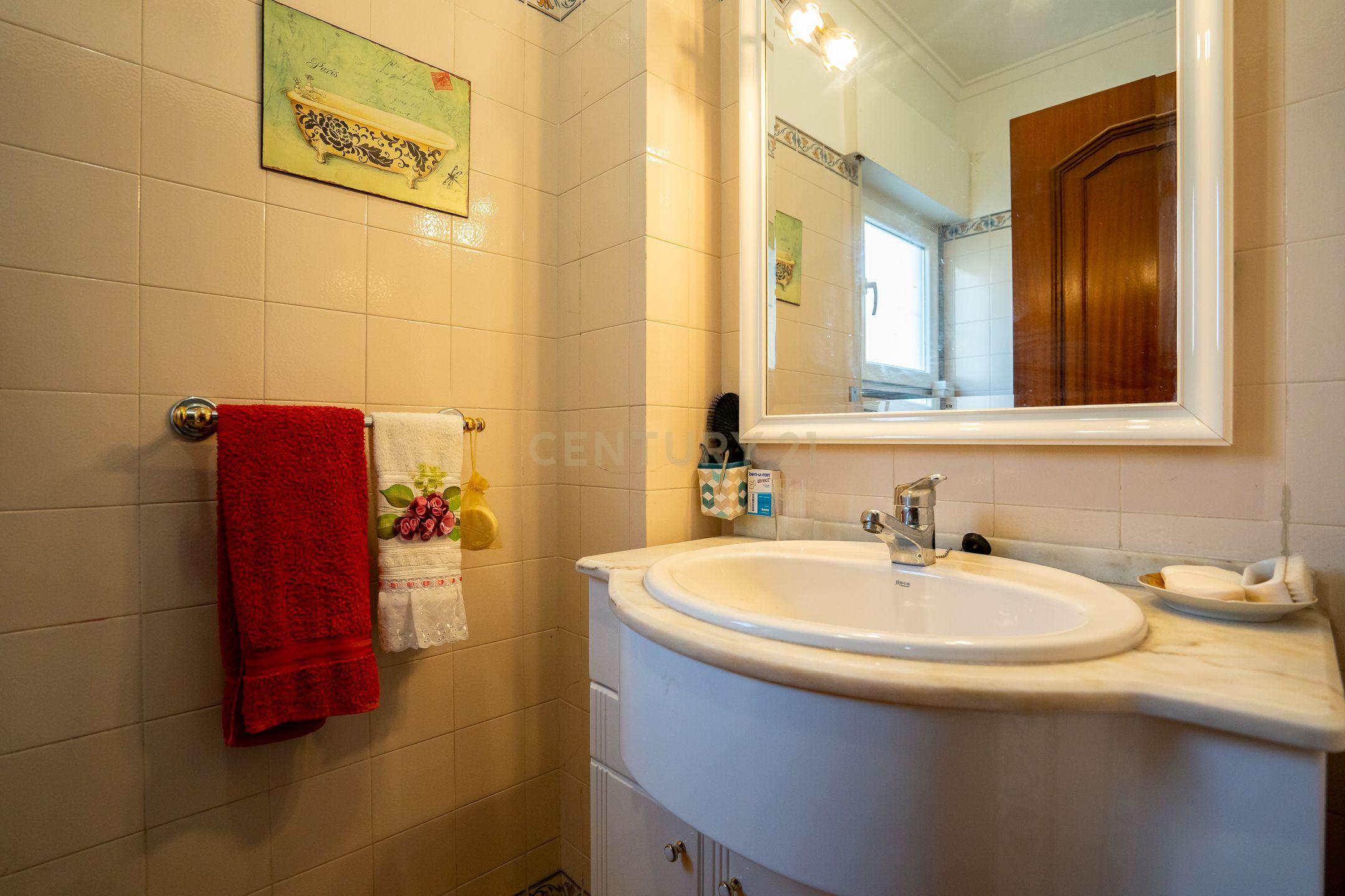 Moradia T3 Loures - Image 17