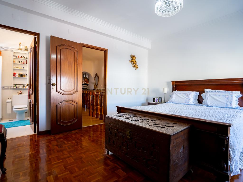 Moradia T3 Loures - Image 22