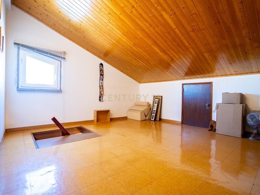 Moradia T3 Loures - Image 37