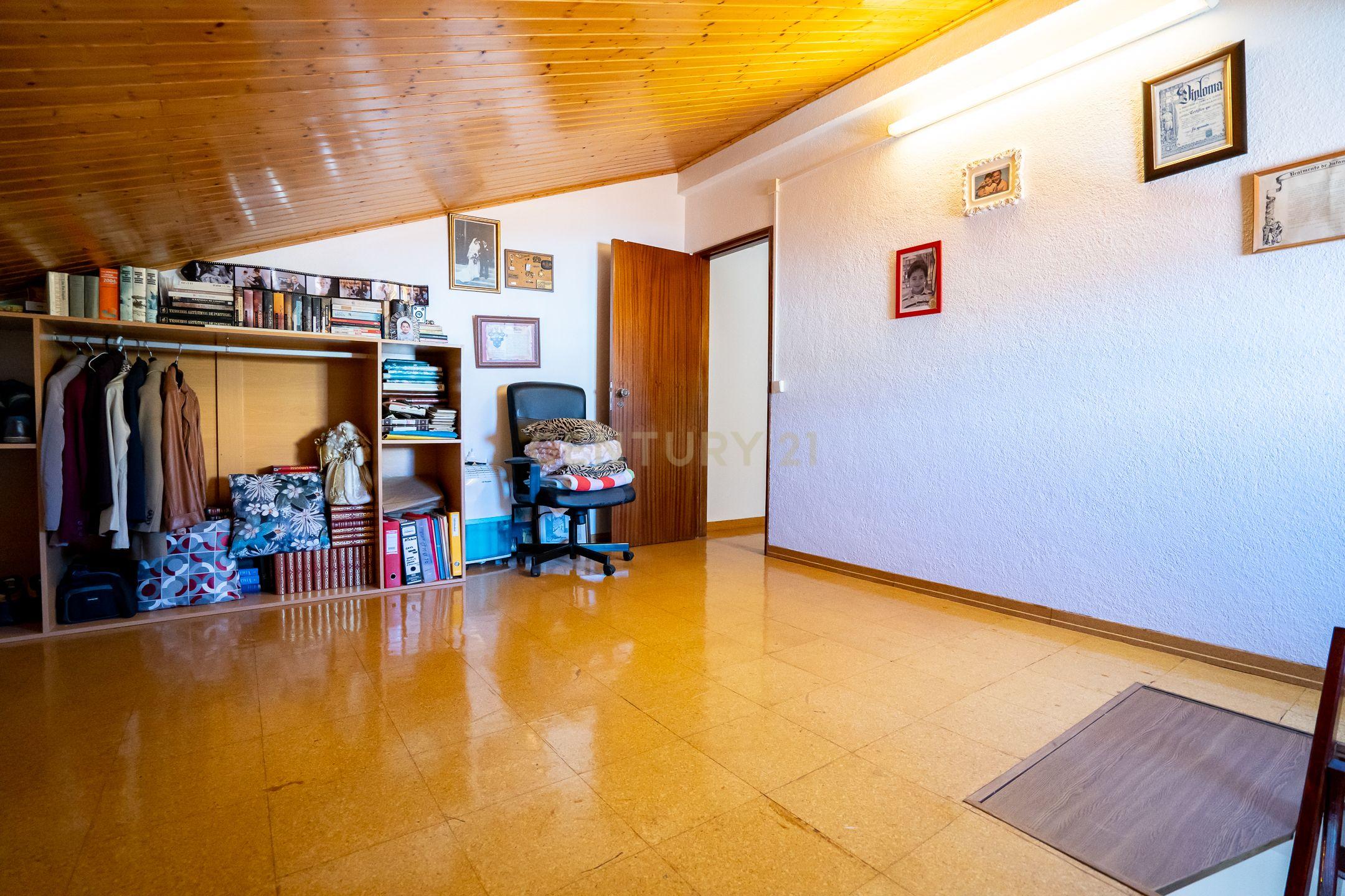 Moradia T3 Loures - Image 38