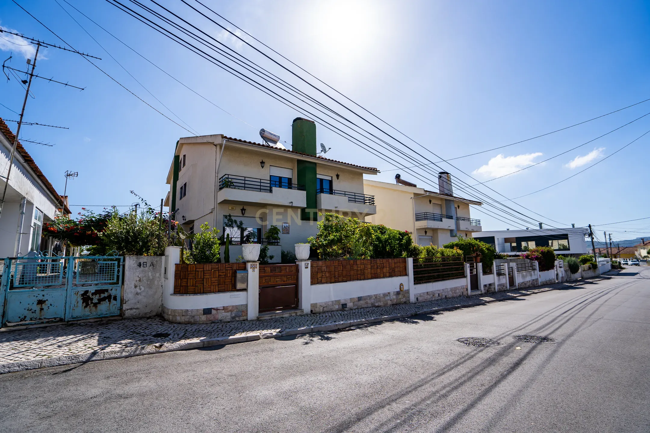 Moradia T3 Loures - Image 1
