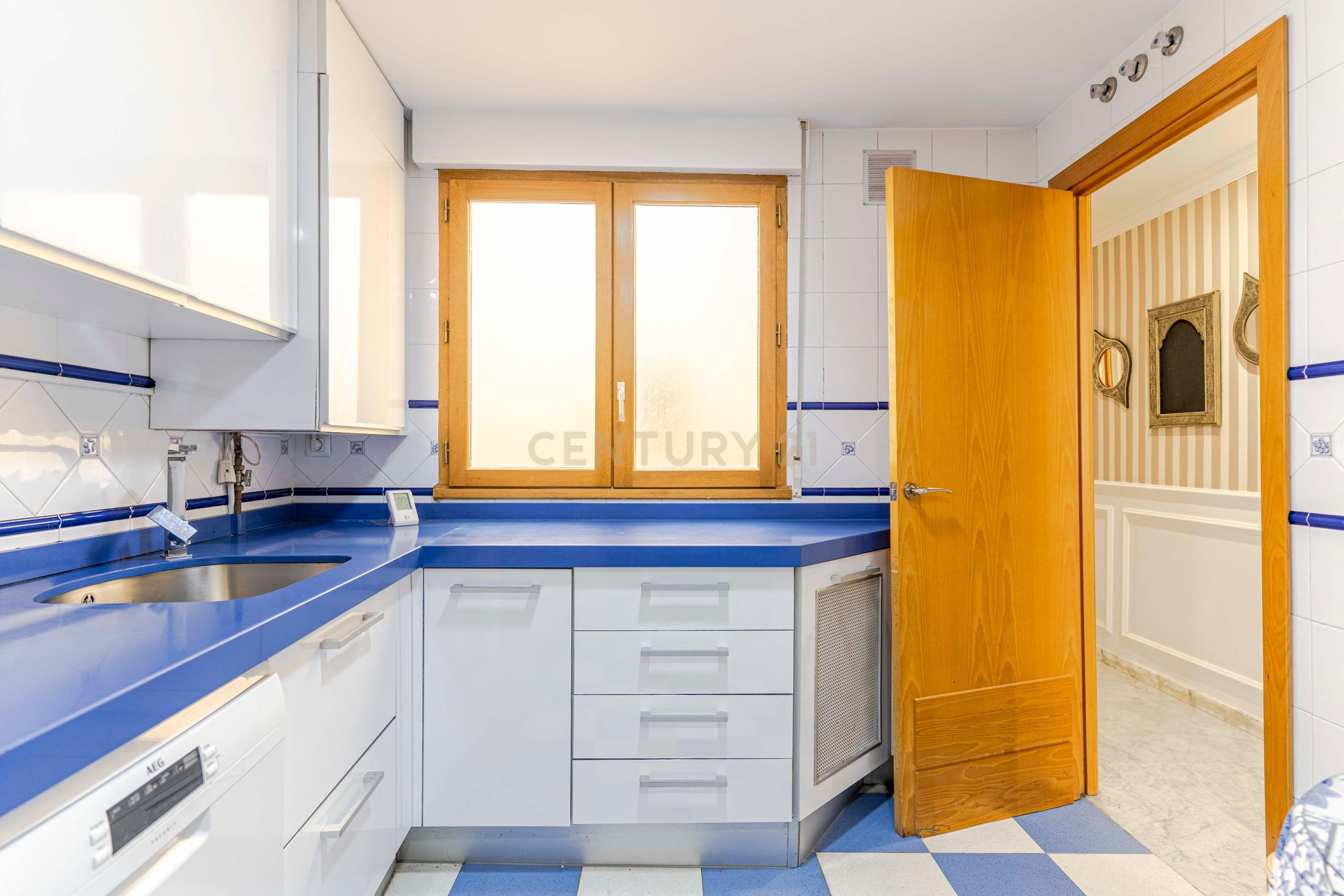 undefined - Image 8