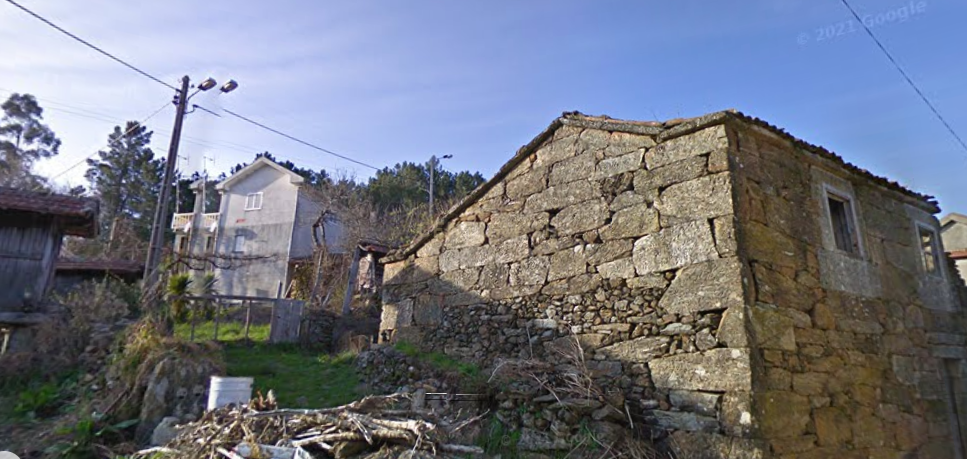 Casa em pedra para reabilitar perto da albufeira da barragem da Venda Nova. - Image 9