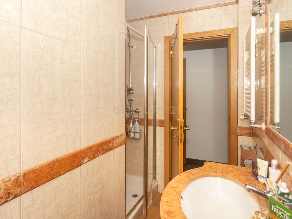Apartamento T3 com varanda e parqueamento  I  Torres Vedras - Image 28