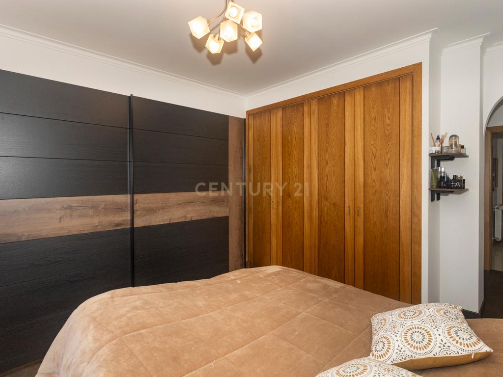 Apartamento T3 com varanda e parqueamento  I  Torres Vedras - Image 26