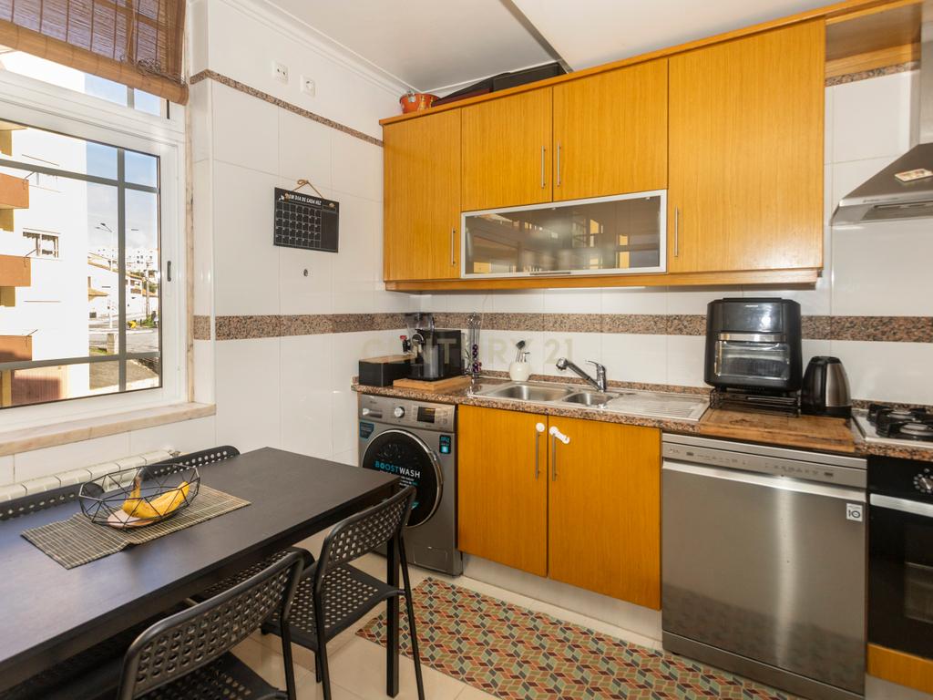 Apartamento T3 com varanda e parqueamento  I  Torres Vedras - Image 31
