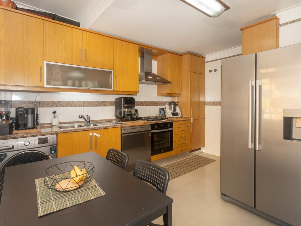 Apartamento T3 com varanda e parqueamento  I  Torres Vedras - Image 32