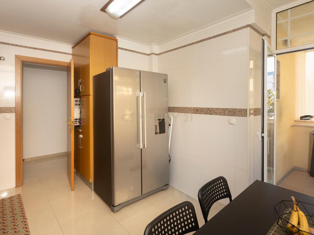Apartamento T3 com varanda e parqueamento  I  Torres Vedras - Image 33