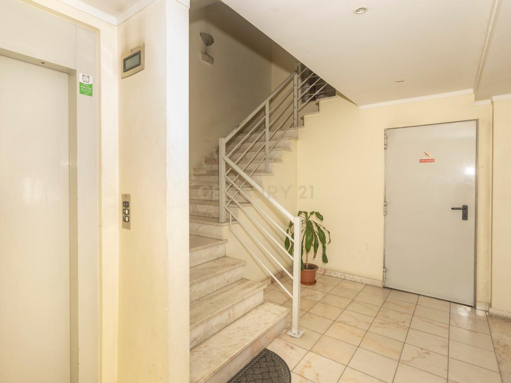 Apartamento T3 com varanda e parqueamento  I  Torres Vedras - Image 38