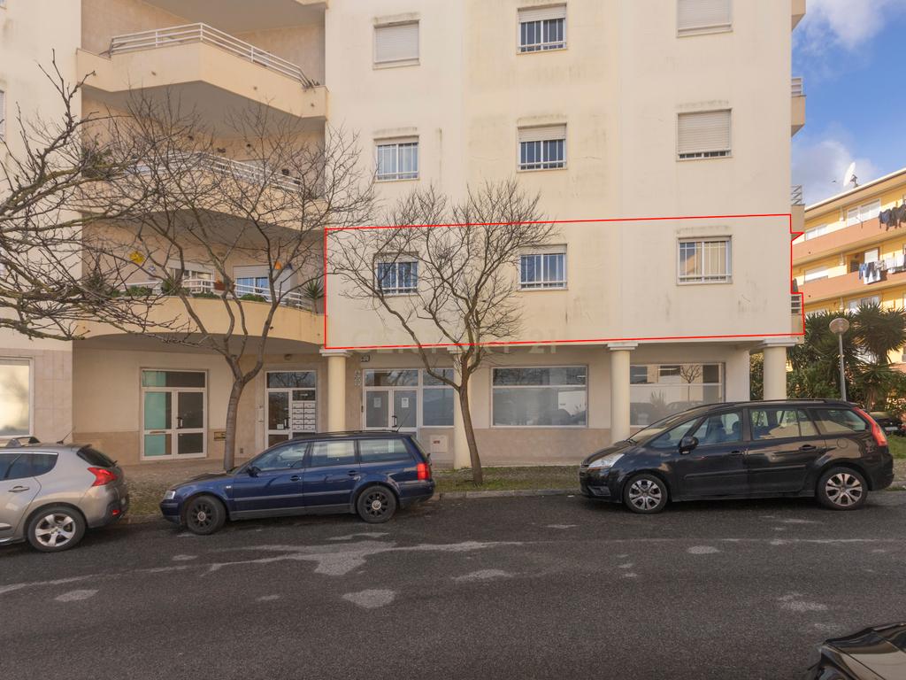 Apartamento T3 com varanda e parqueamento  I  Torres Vedras - Image 39