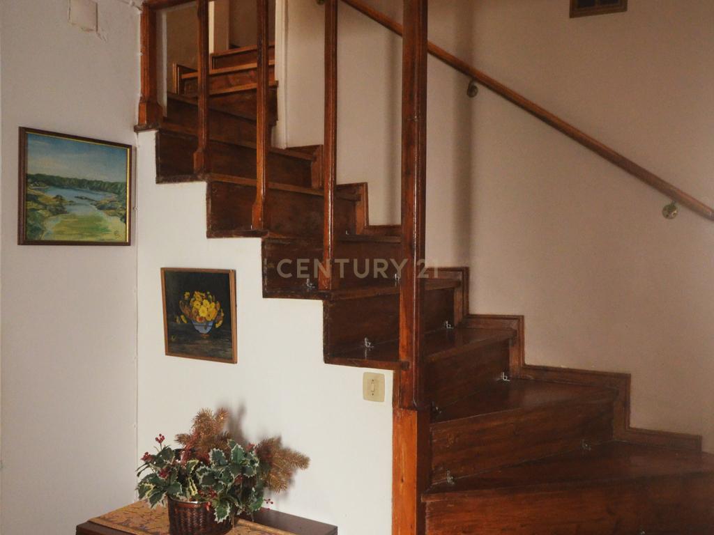 Casa na Rua Coronel Chaves em Ponta Delgada - Image 12