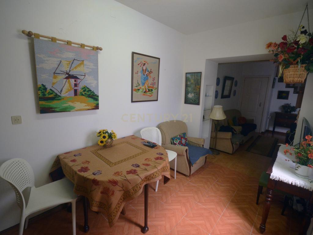 Casa na Rua Coronel Chaves em Ponta Delgada - Image 3
