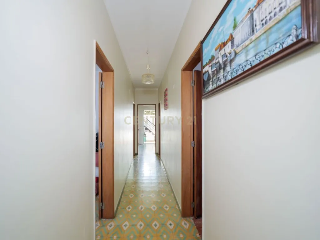 Moradia Térrea T2 + T3 em Conceição de Tavira - Ideal para Investimento ou Habitação Própria - Image 6