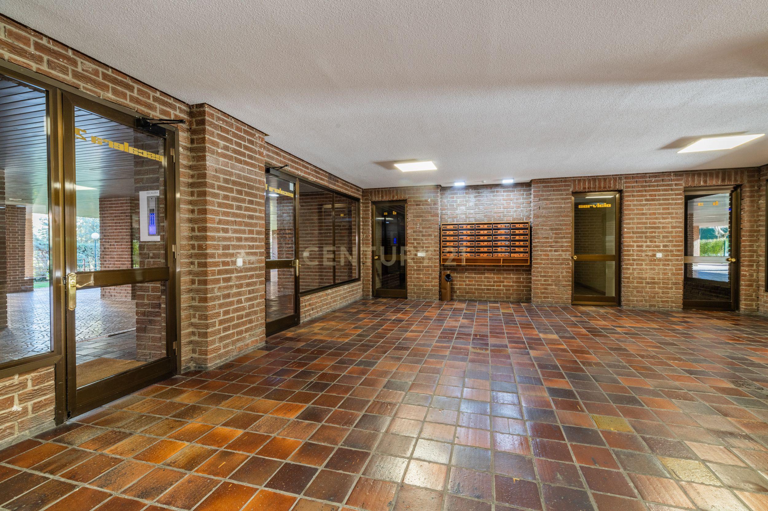  - Image 23