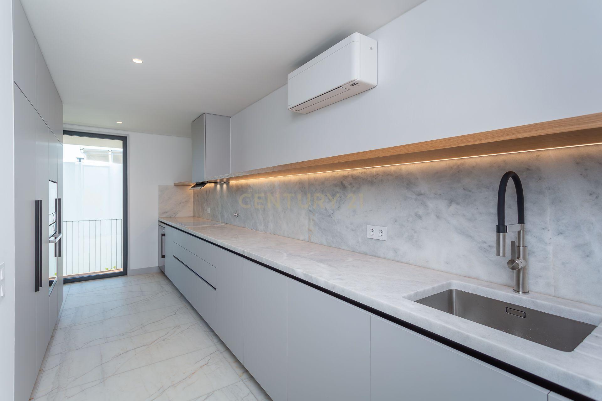 Moradia Construção Nova T3 + 2 com acabamentos Premium - Image 19