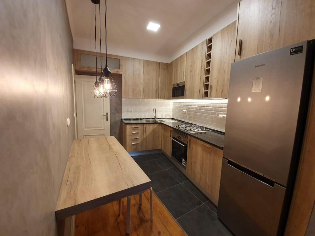 Apartamento T3 com terraço na Graça - Image 15
