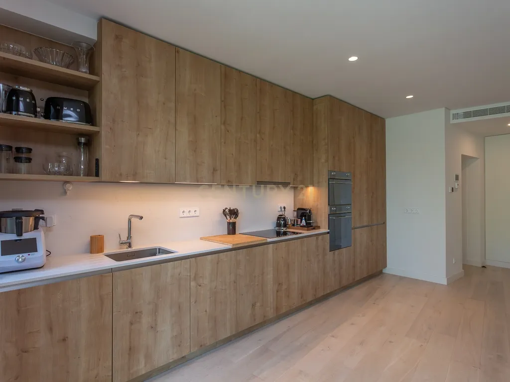 Apartamento T2 Centro Cascais com piscina e jardim privativos - Image 14