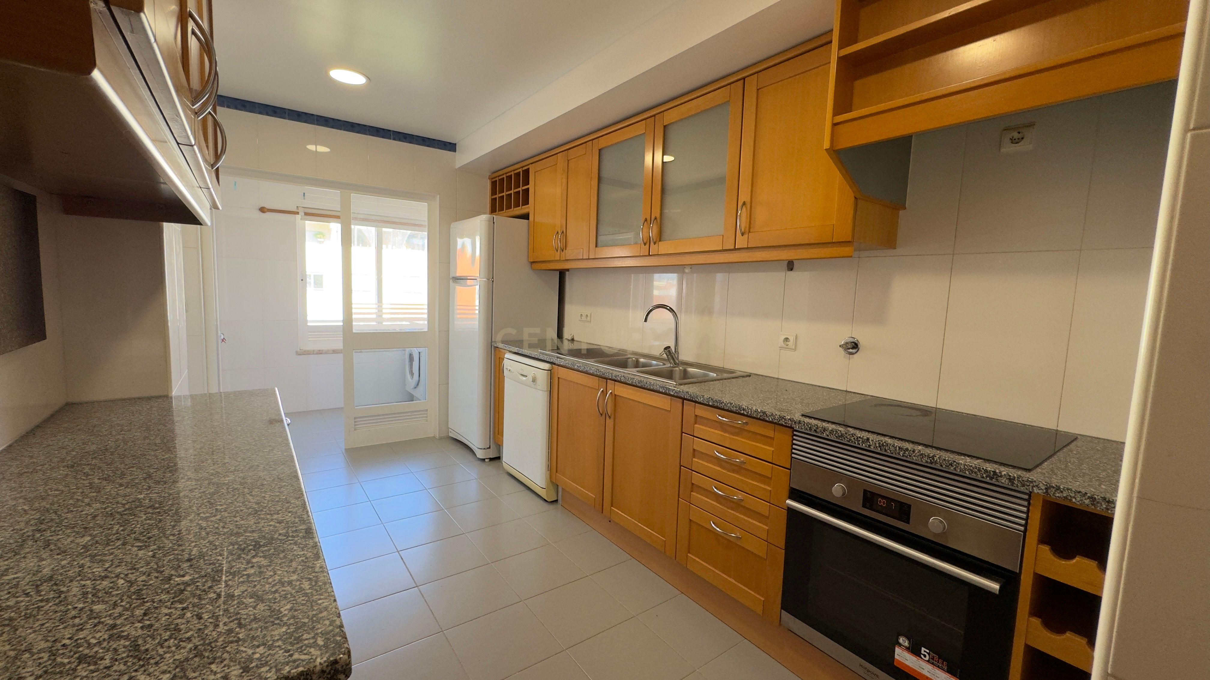 Fotografia 8 de Apartamento T2 em São Domingos de Rana (com 2 parqueamentos)