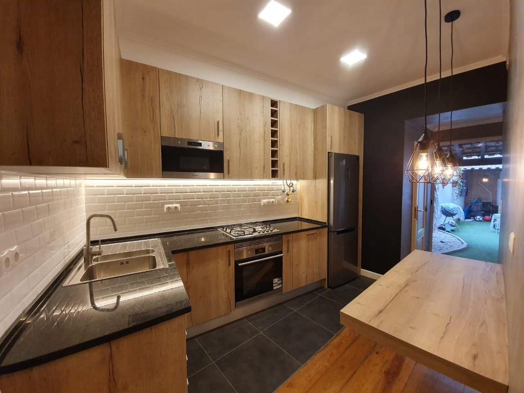 Apartamento T3 com terraço na Graça - Image 16