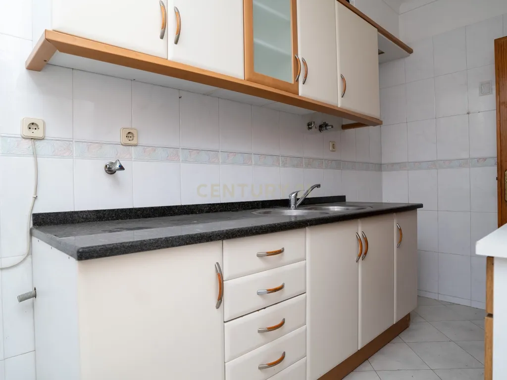 Prédio para Venda na Brandoa – Propriedade Total – Excelente Oportunidade de Investimento - Image 7