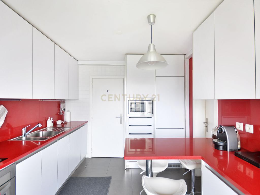 Apartamento T3, Lordelo do Ouro, Porto - Image 7
