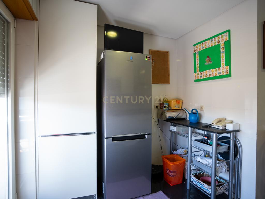 Apartamento com Terraço T2  de Charme em Benfica - Excelência e Conforto - Image 44