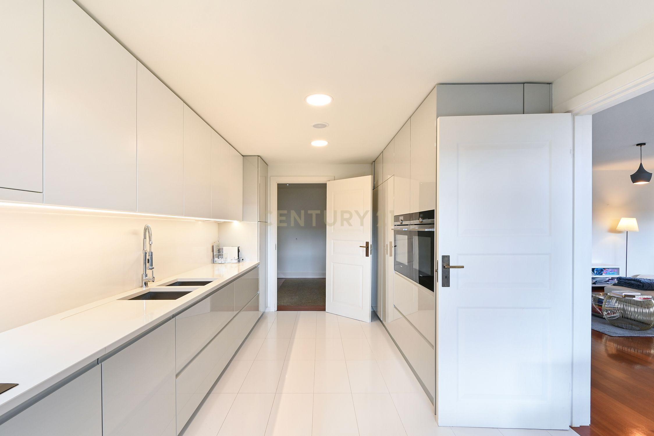 Apartamento T3 com terraço e jardim no Paço da Boa Nova - Image 25