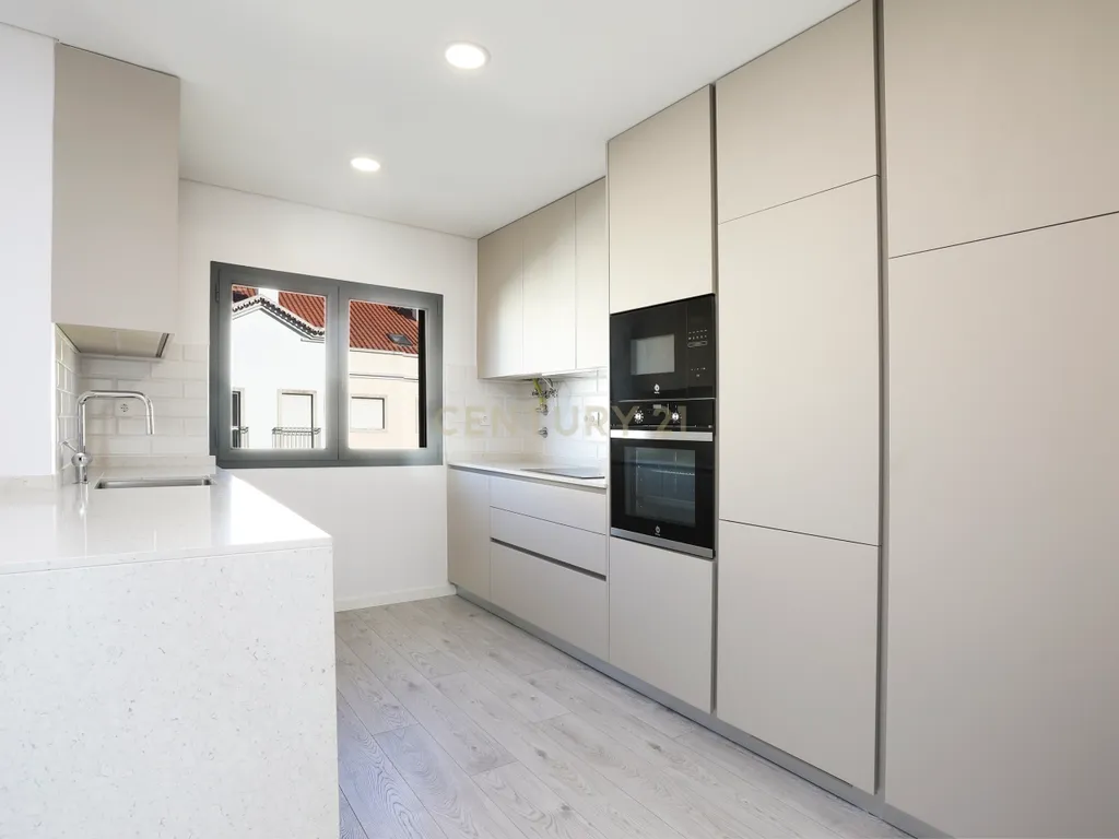 Apartamento T2 + 2 duplex novo com terraço, varanda e box para 2 viaturas - Image 36