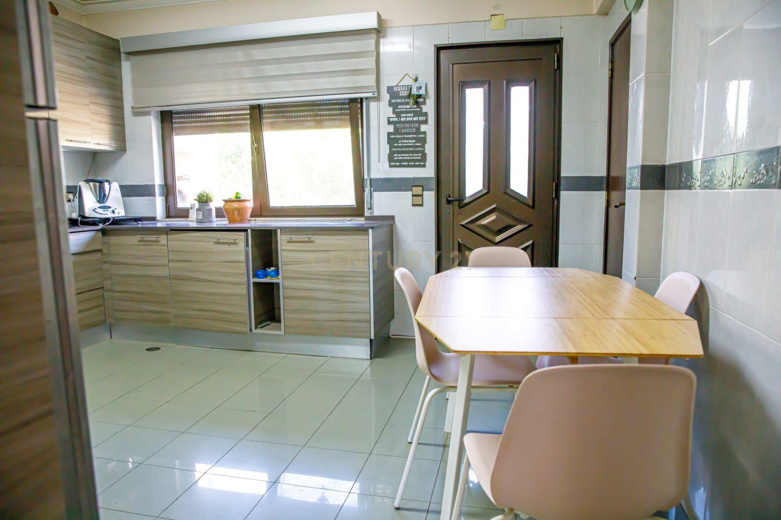 MORADIA T5 Odivelas,No Trigache - Image 12