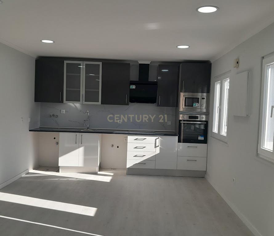 MORADIA EM SETÚBAL - Image 6
