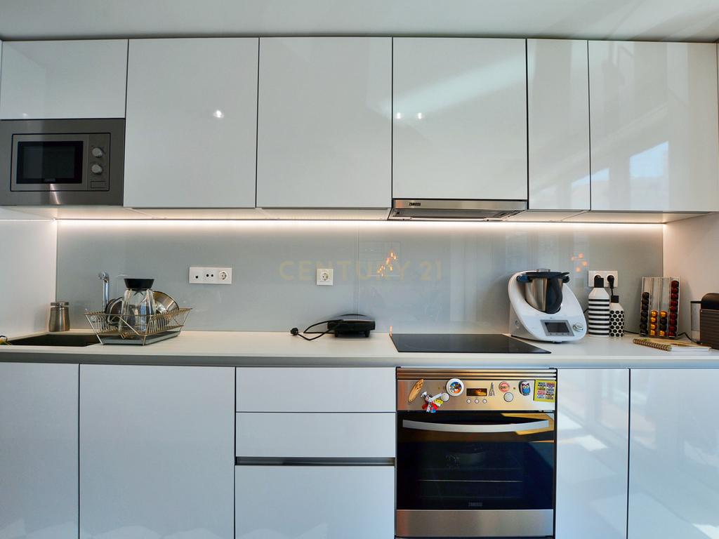 Apartamento T1 em Campo de Ourique, Rua Correia Teles - Image 14