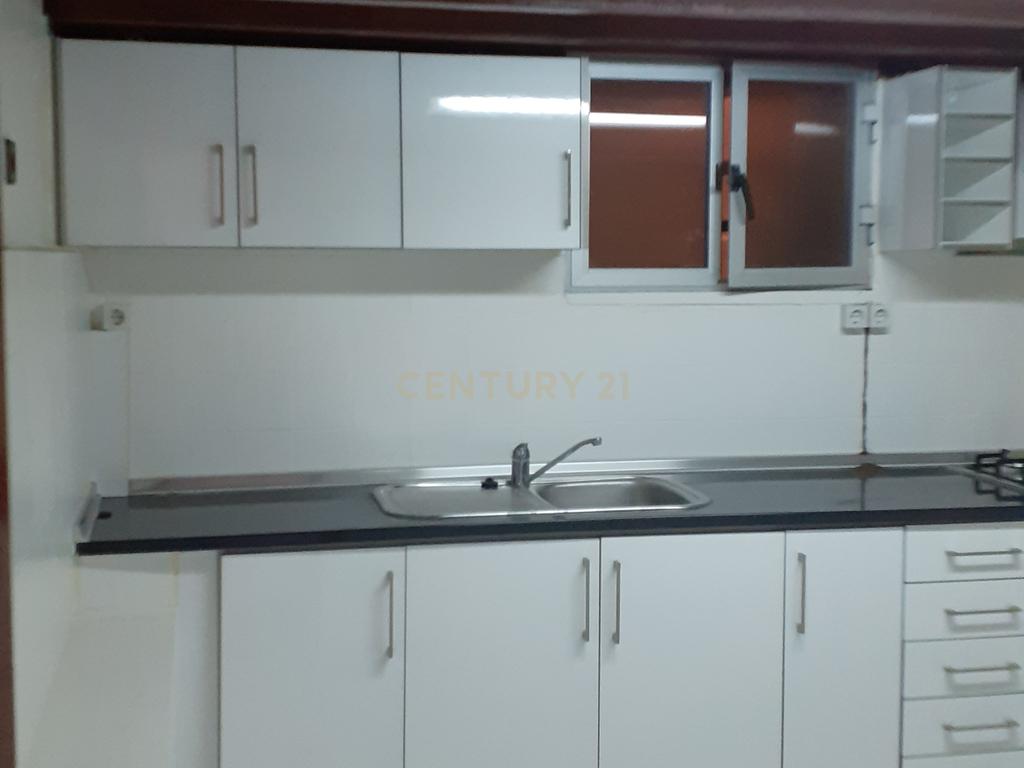 Apartamento T2 -  Av. General Roçadas - Penha de França - Image 5