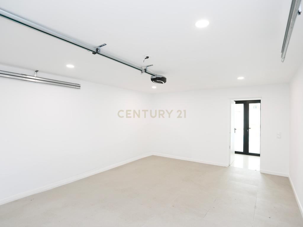 Moradia Luxo 4 Quartos na Verdizela - Image 22