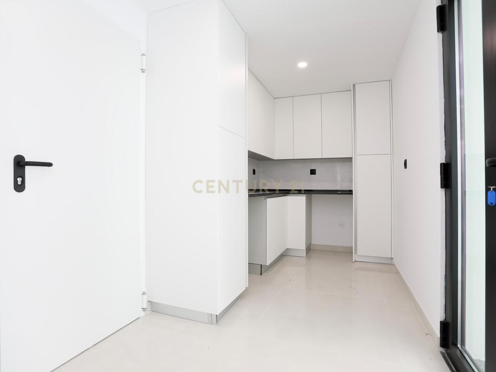 Moradia Luxo 4 Quartos na Verdizela - Image 24