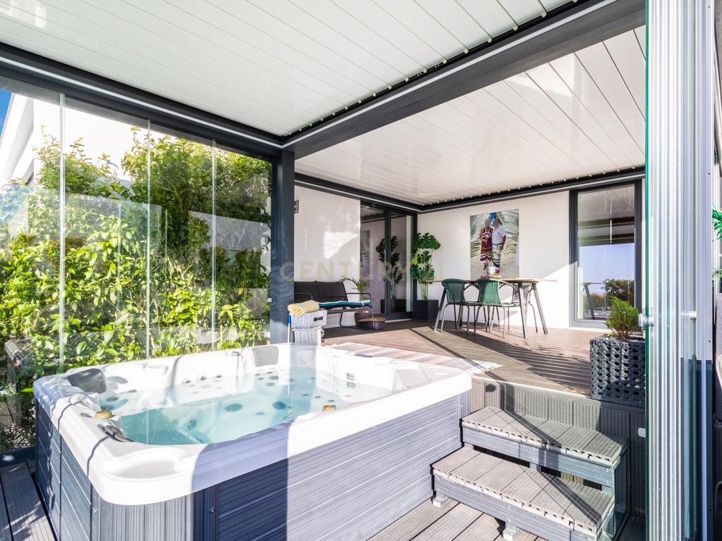 Moradia T3+2 | Sesimbra com Piscina, Jacuzzi, duas Pérgulas Bioclimáticas e muito mais. - Image 68