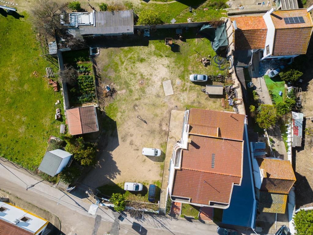MORADIA de 3 ANDARES, ARMAZÉM-LOJA-HABITAÇÃO - Image 32