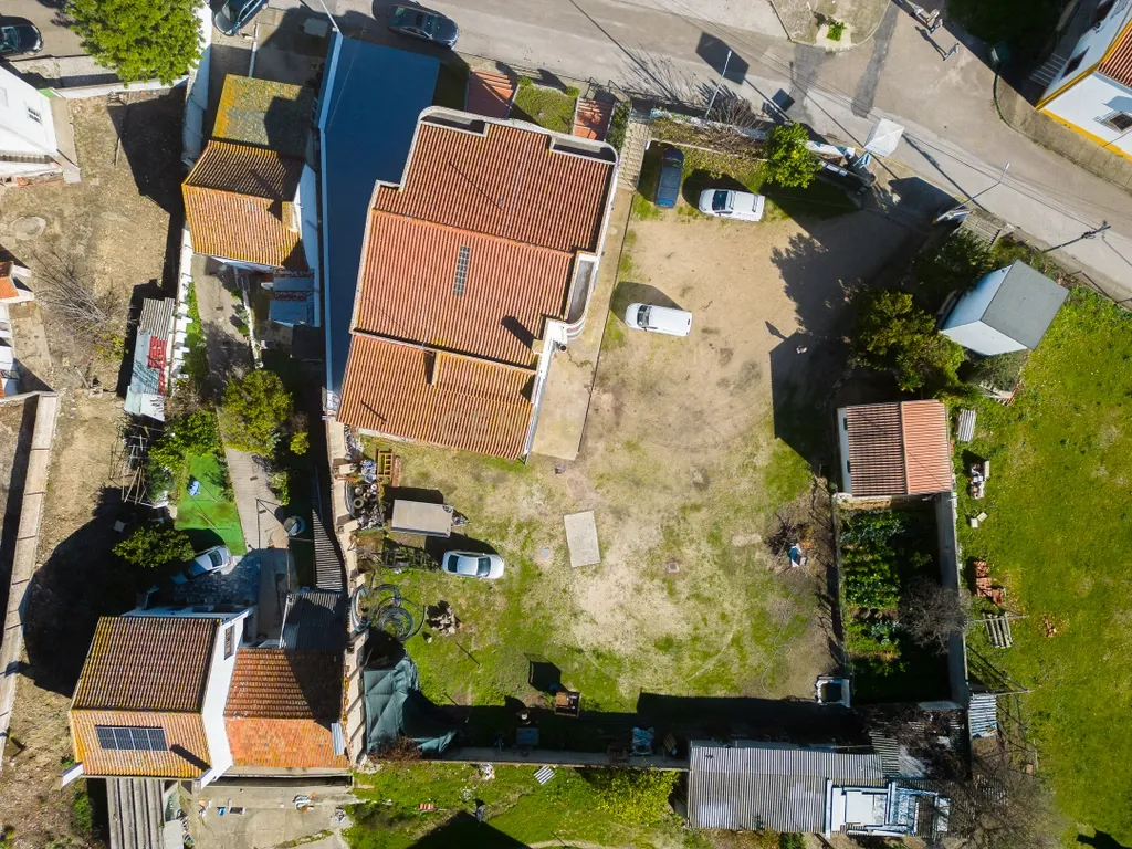 MORADIA de 3 ANDARES, ARMAZÉM-LOJA-HABITAÇÃO - Image 29