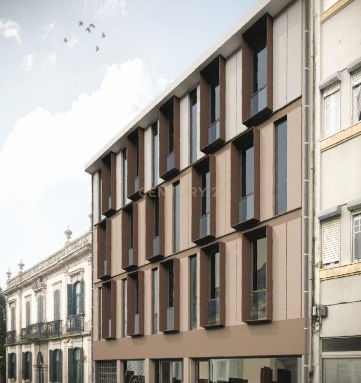 Prédio para remodelação total na Rua D. João IV - Porto - Image 7