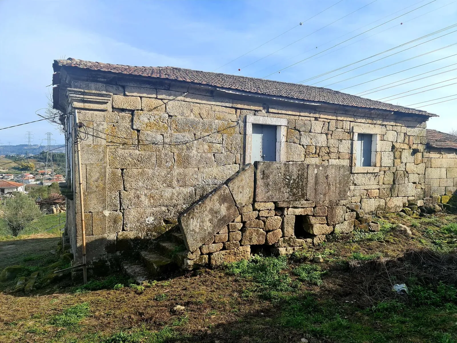 Fotografia 6 de Casa da Fonte, imovel com Apontamento historico para restauro