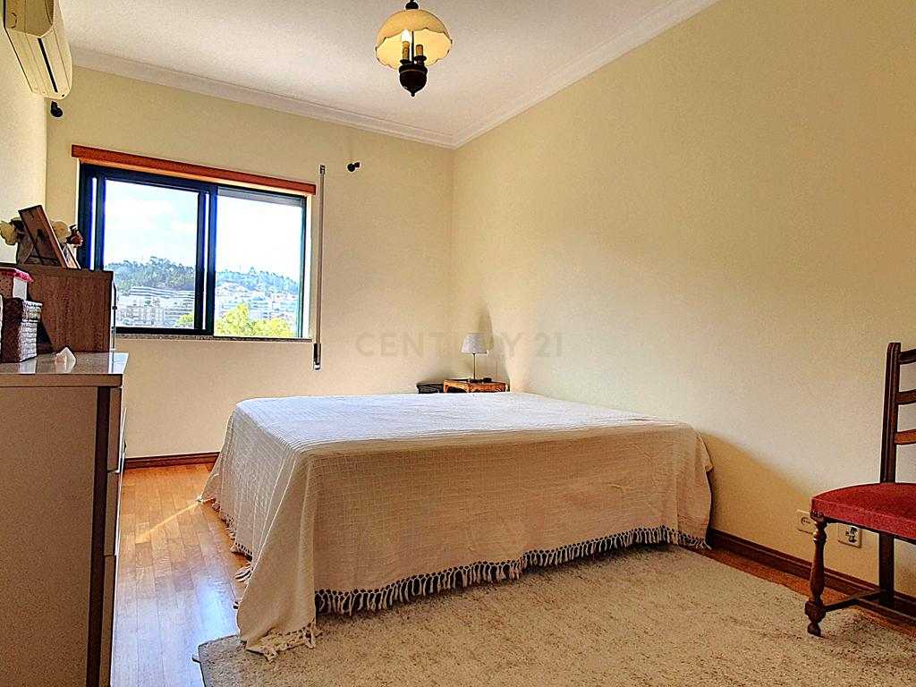 Apartamento T2 Centro da Cidade I  Garagem I Elevador - Image 17