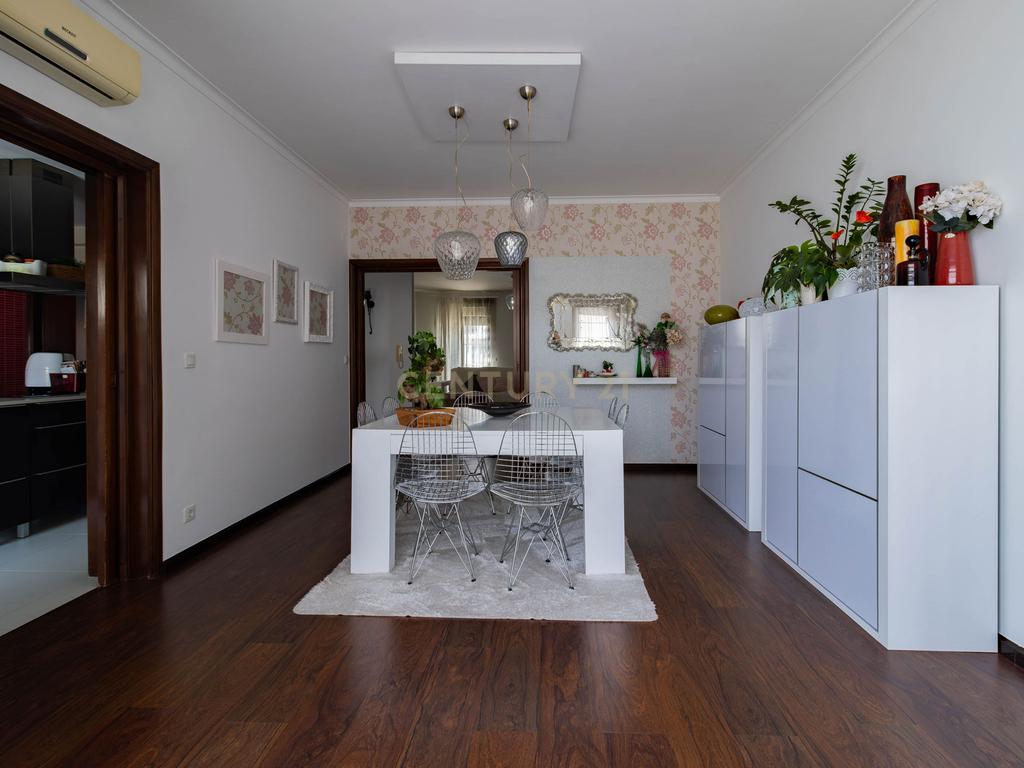 Moradia T3 com Jardim, Garagem e Cave em Embra, Marinha Grande - Image 11