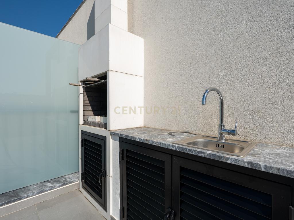 Apartamento T3+1 duplex, com terraço e estacionamento, no centro da cidade de Torres Vedras - Image 66